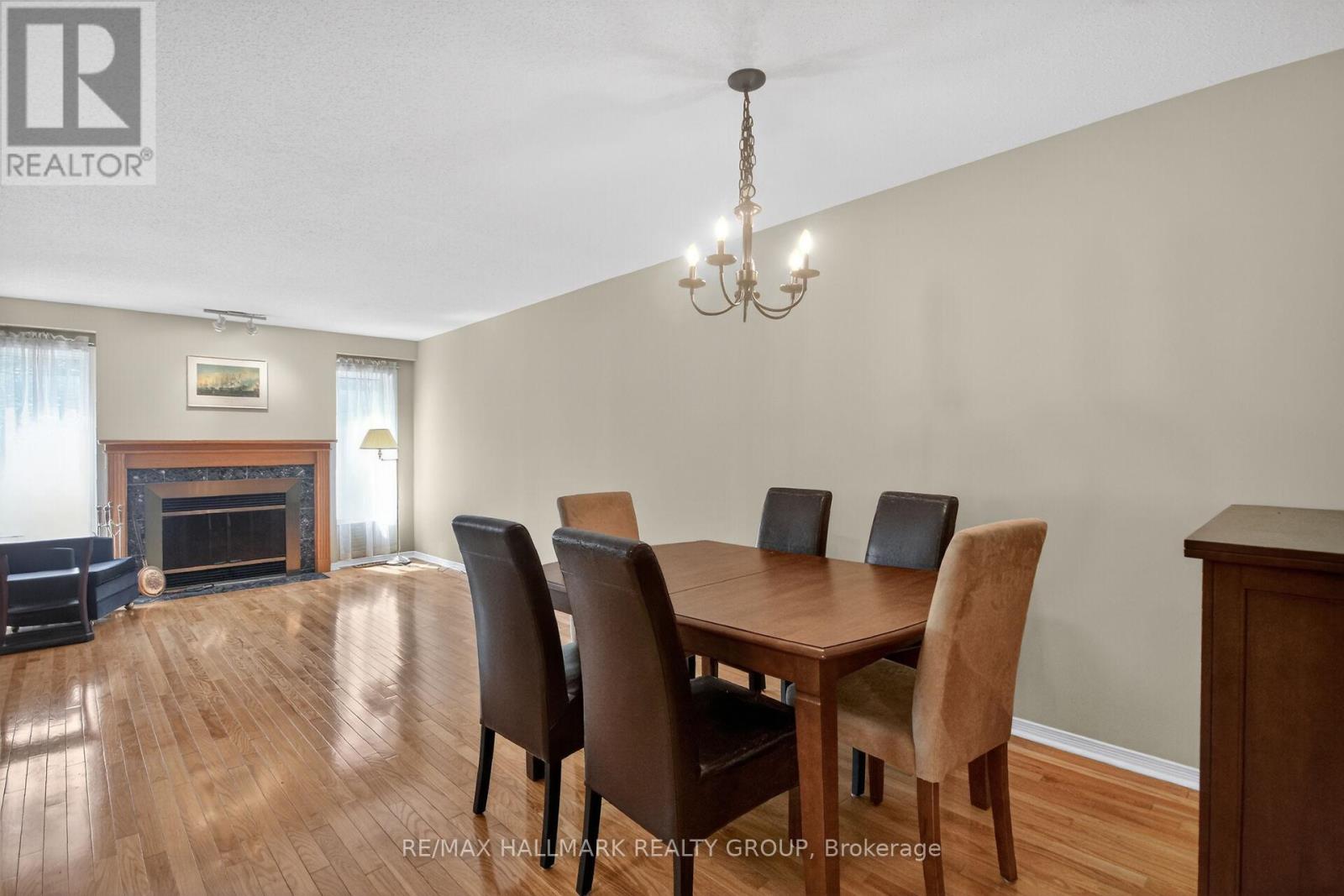 3 Bed, 3 Bath House for Sale in Ottawa – 80 SCARLET COURT, Ottawa – MLS# X13419796 - Image 7