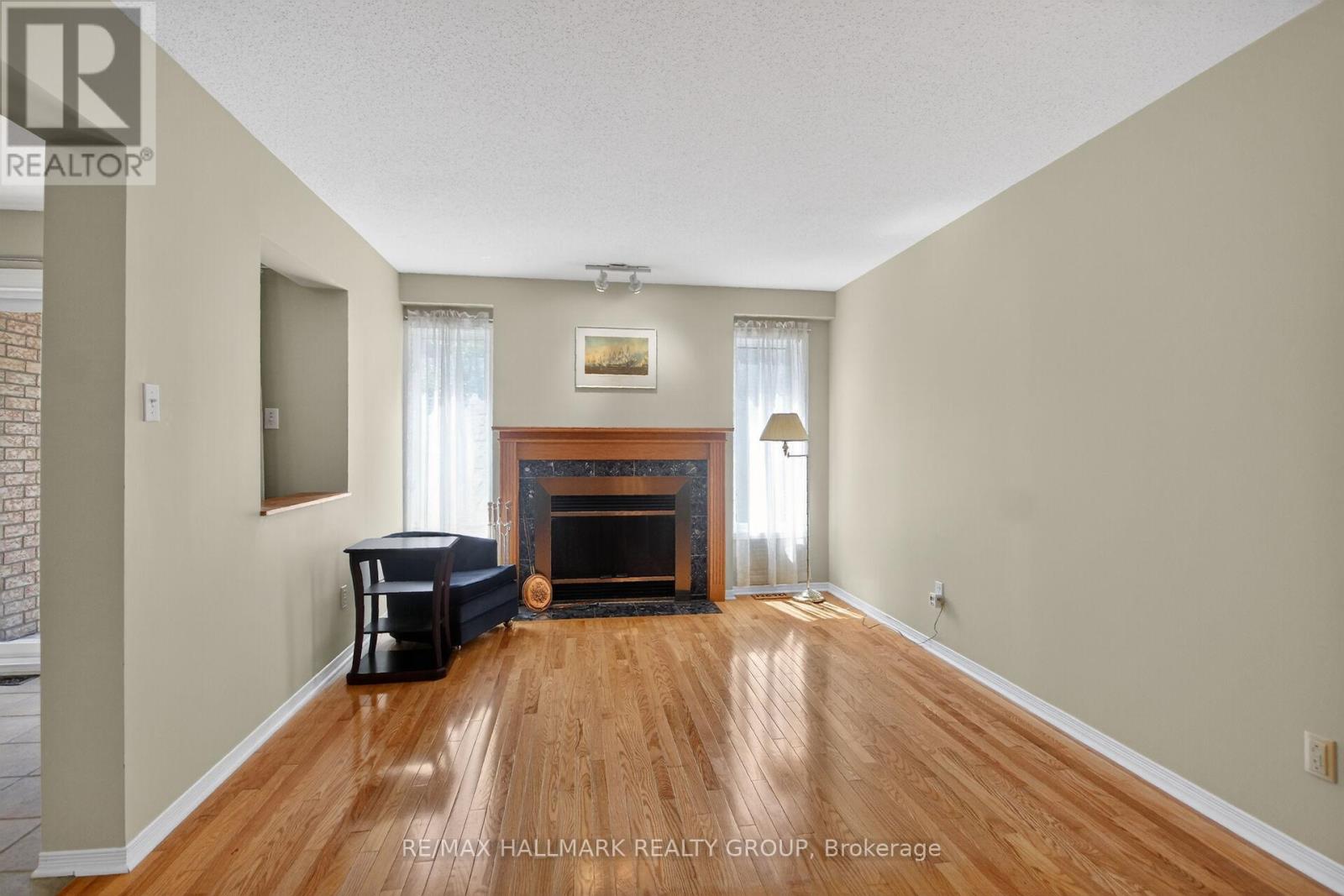 3 Bed, 3 Bath House for Sale in Ottawa – 80 SCARLET COURT, Ottawa – MLS# X13419796 - Image 9