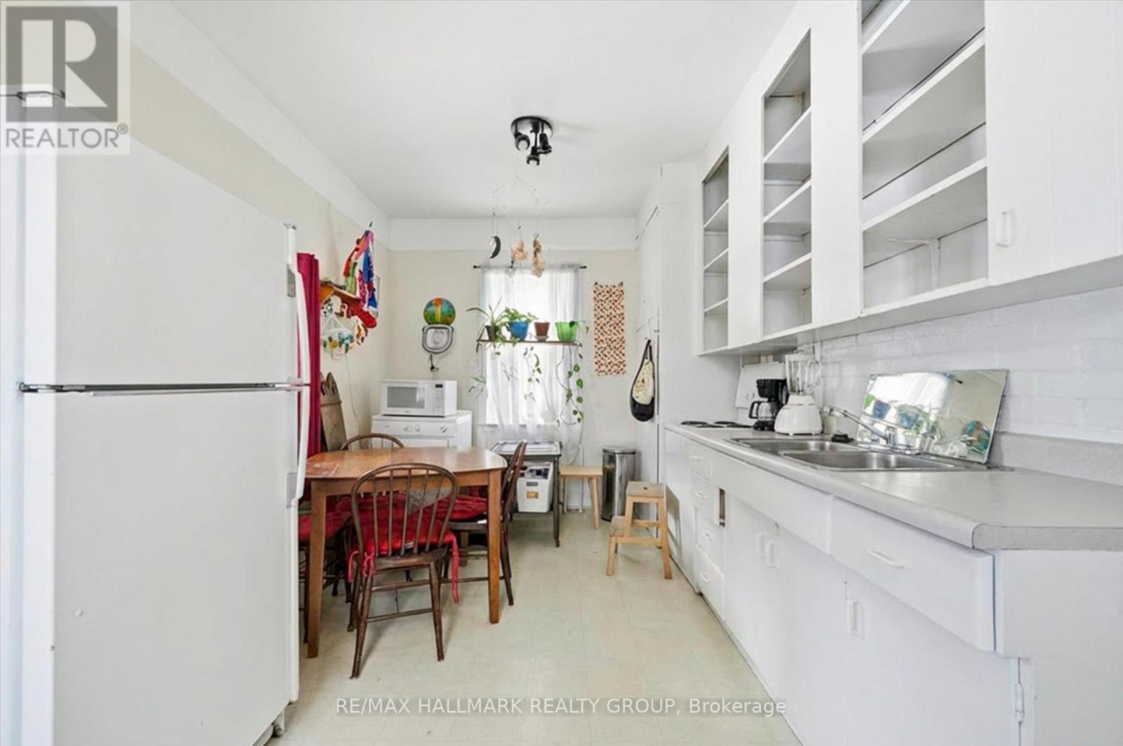 44 ST. ANDREW STREET - 15