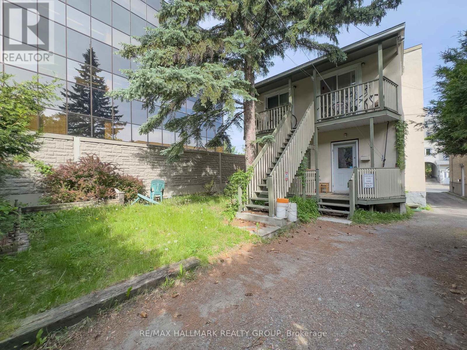44 ST. ANDREW STREET - 22