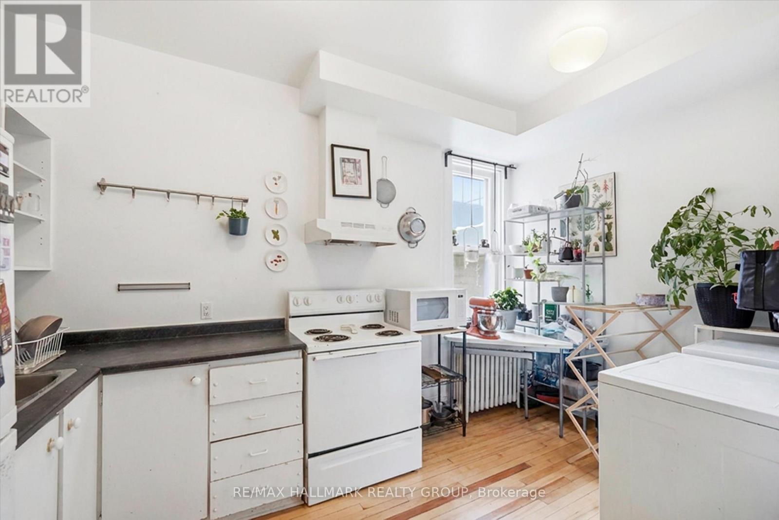 44 ST. ANDREW STREET - 7