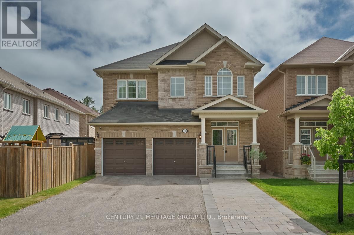 33 PROSSER CRESCENT - 1