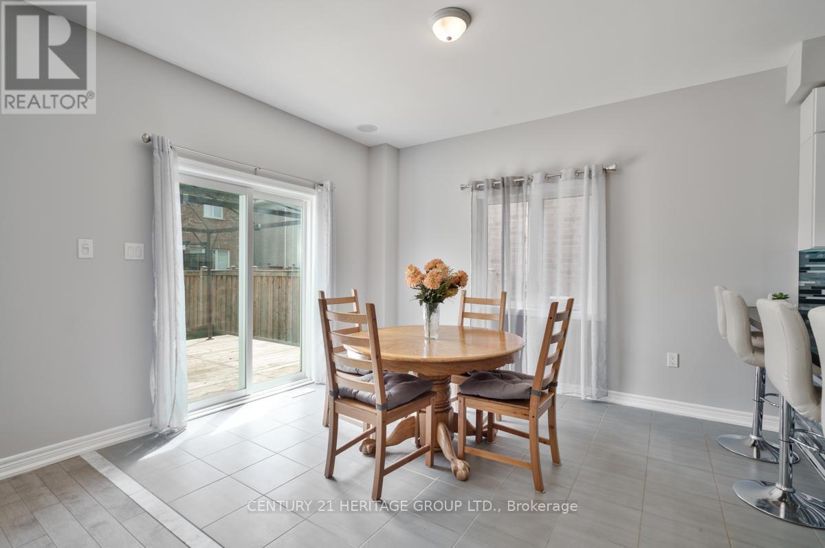 33 PROSSER CRESCENT - 11