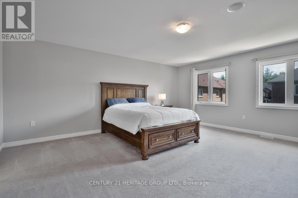 33 PROSSER CRESCENT - 17