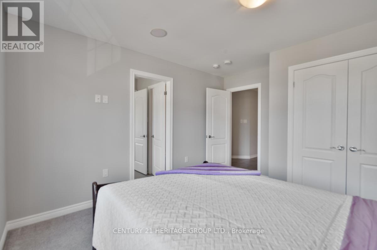 33 PROSSER CRESCENT - 23