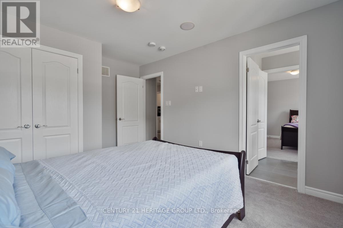 33 PROSSER CRESCENT - 26