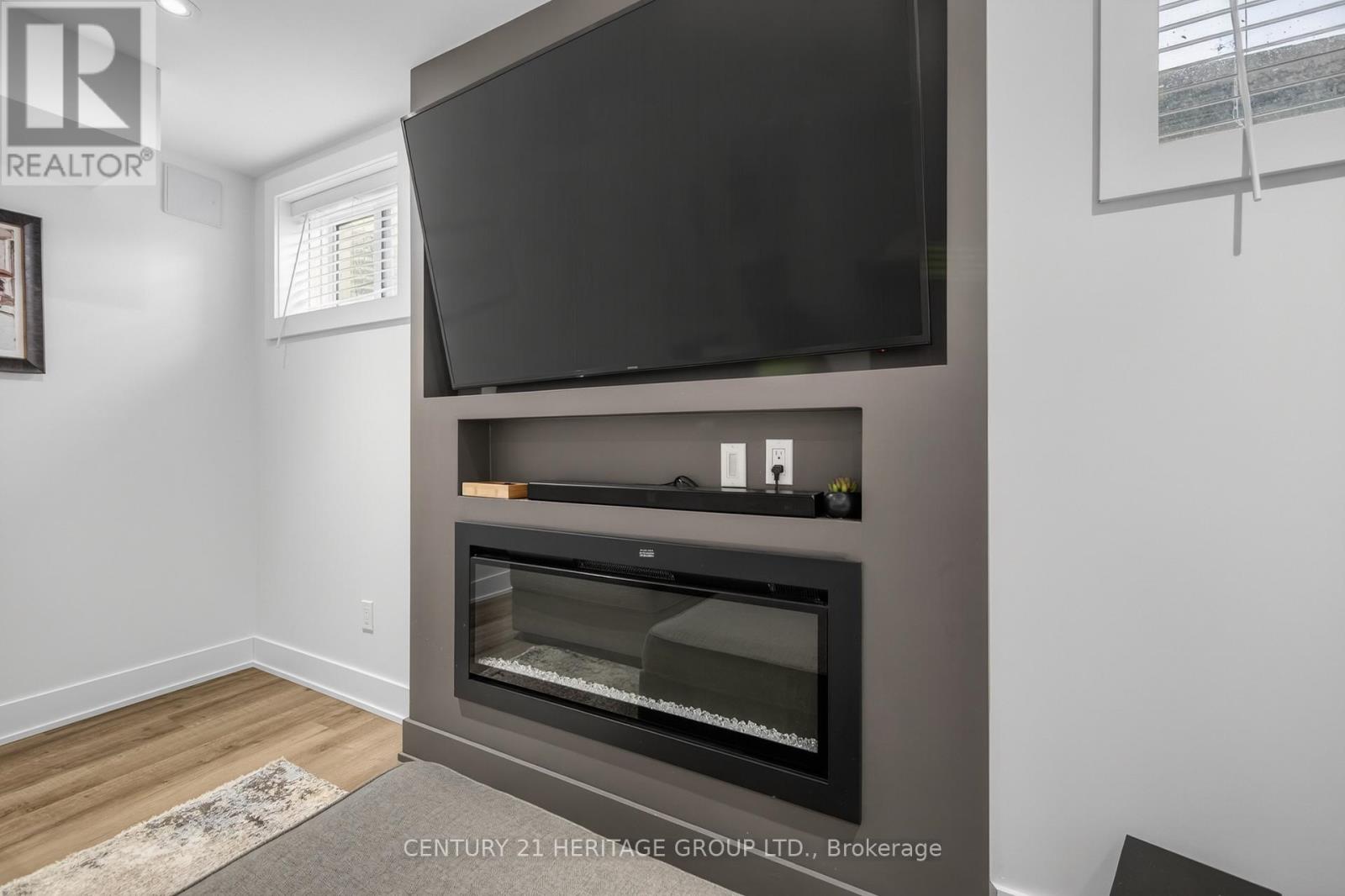96 BARTRAM CRESCENT - 41