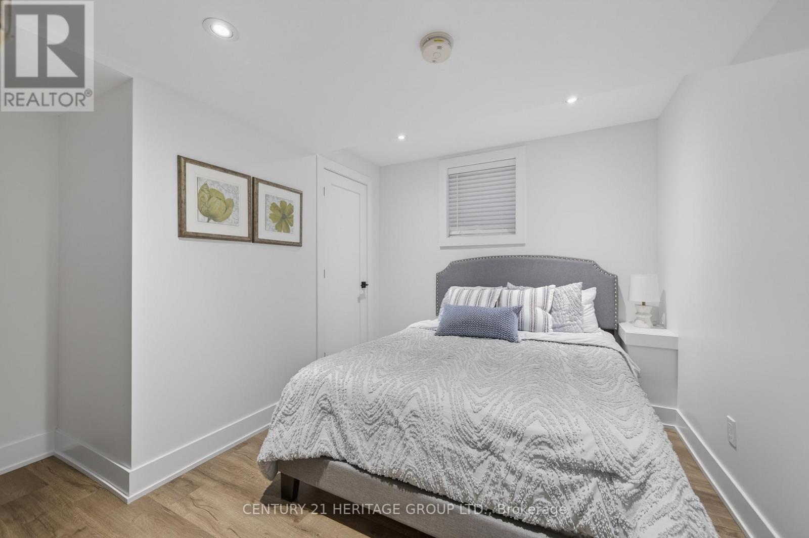 96 BARTRAM CRESCENT - 42