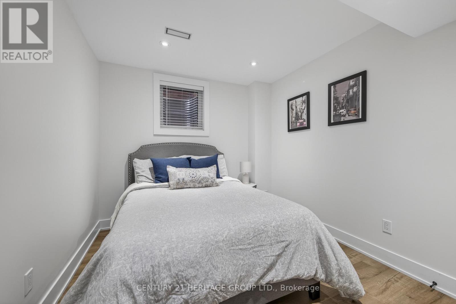96 BARTRAM CRESCENT - 43