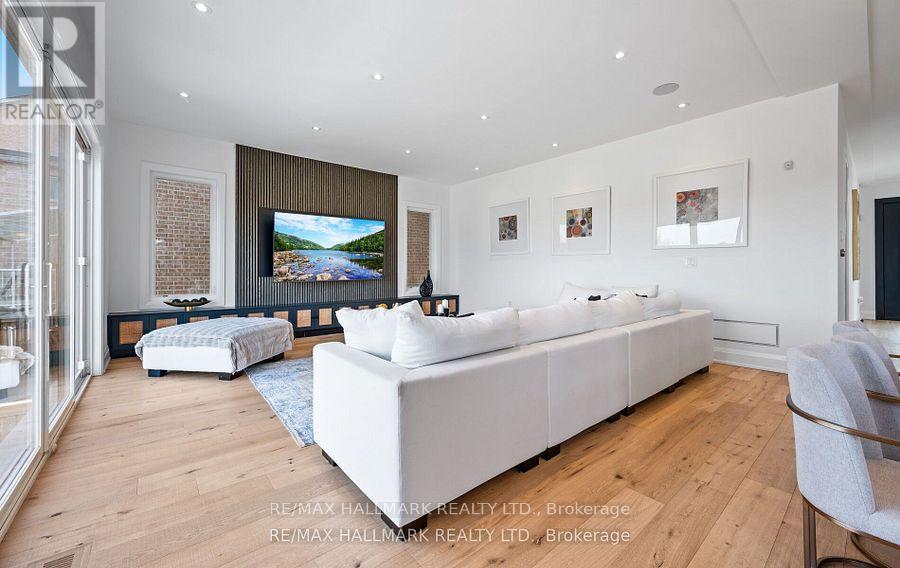 119 POINTON STREET - 11