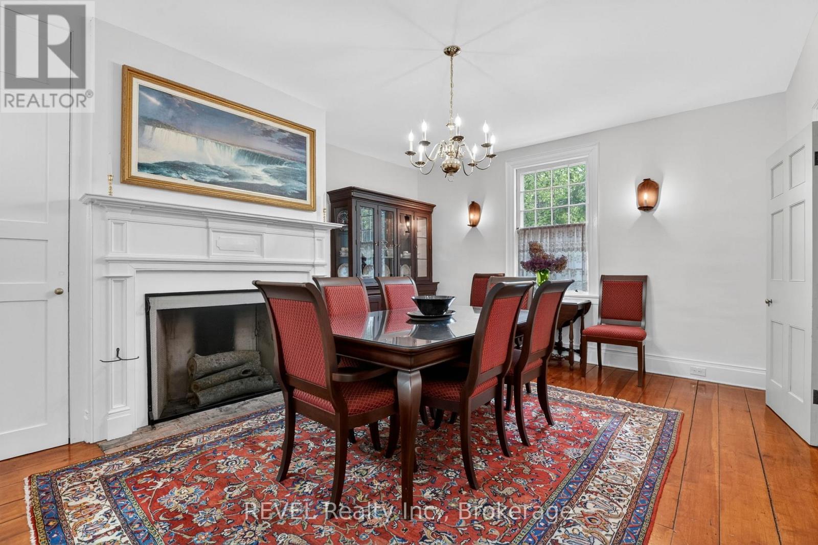 235 SIMCOE STREET - 15