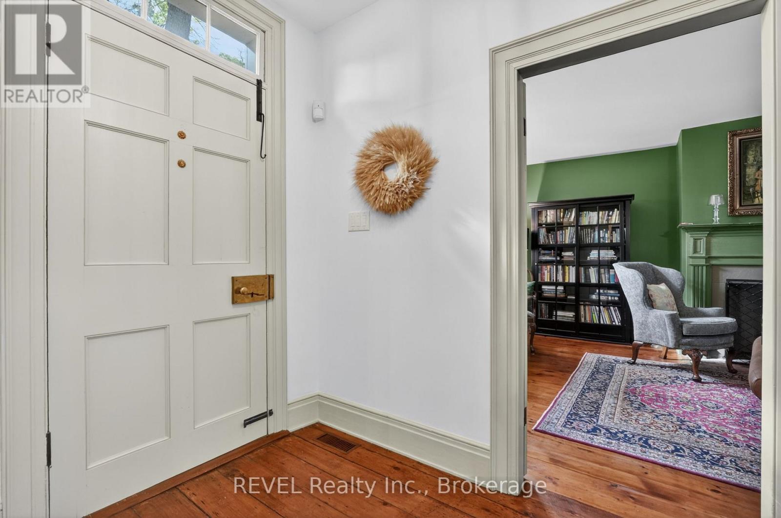 235 SIMCOE STREET - 6