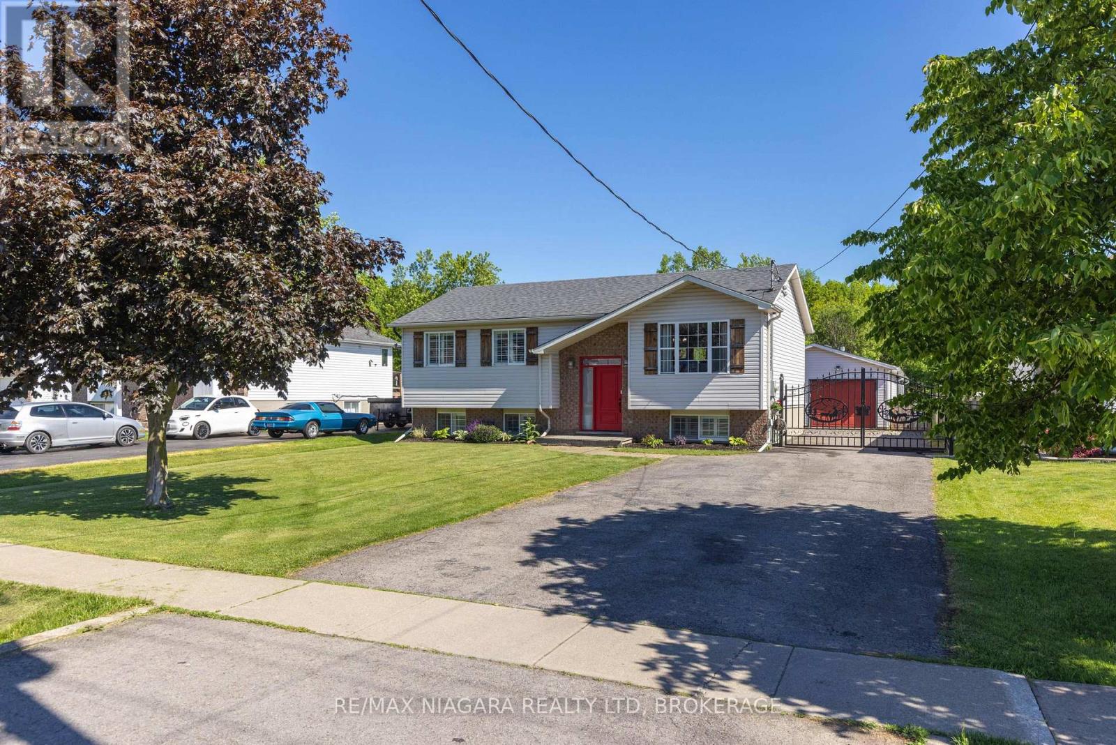 3482 DOMINION ROAD - 1