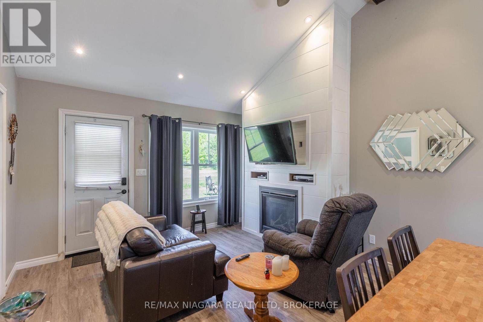 3482 DOMINION ROAD - 27