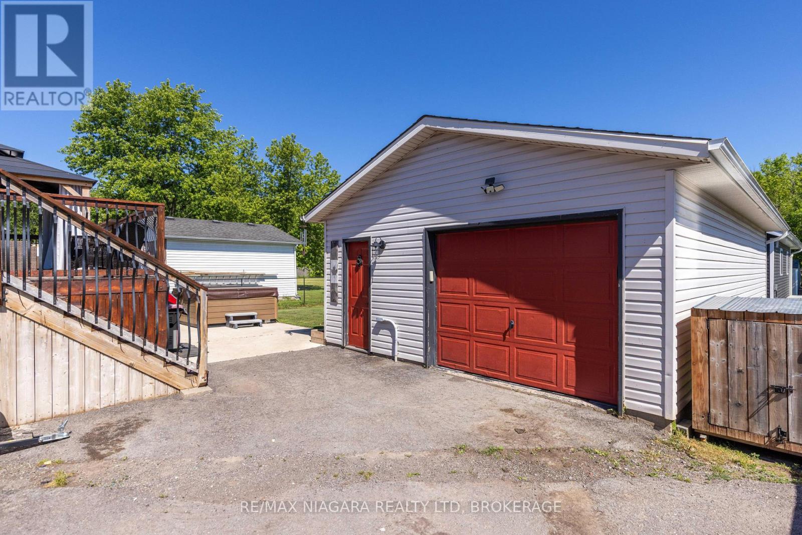3482 DOMINION ROAD - 3