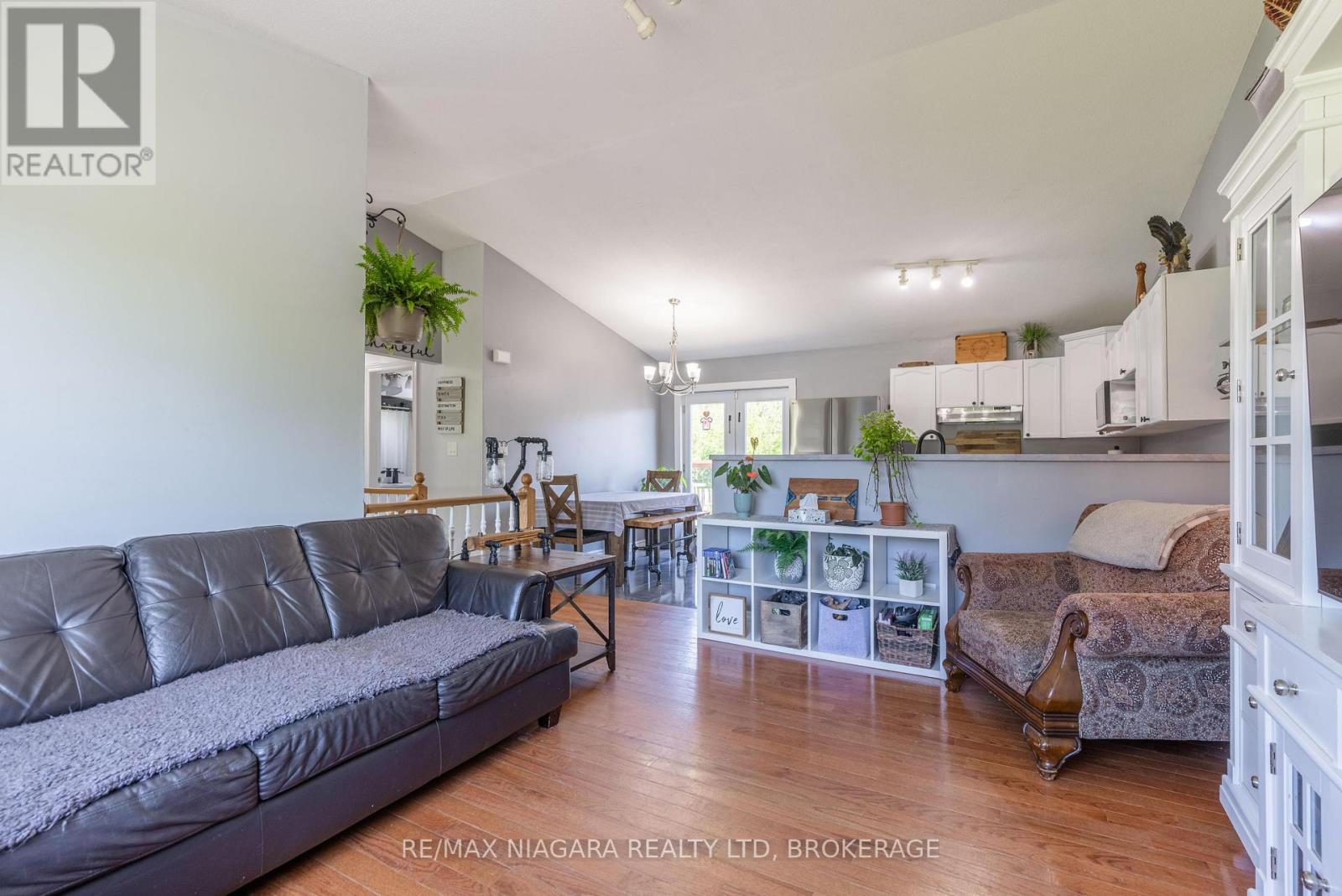 3482 DOMINION ROAD - 7