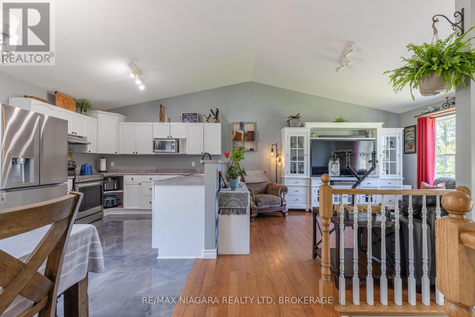 3482 DOMINION ROAD - 8