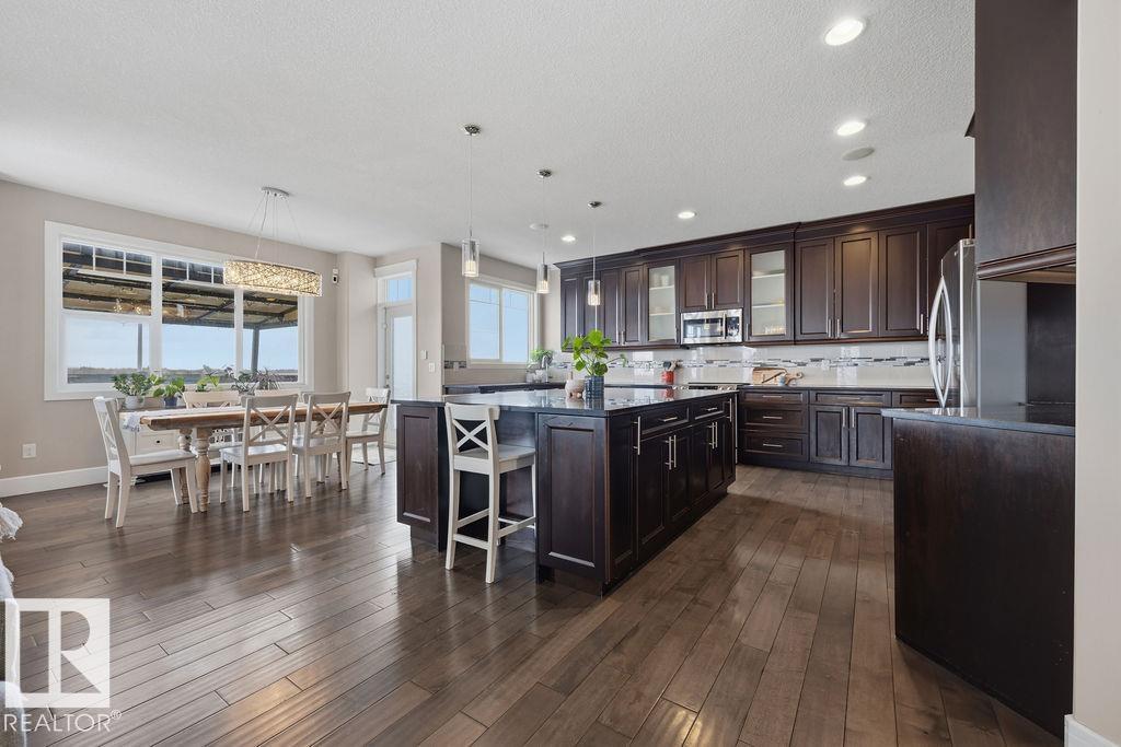 3128 58 AV NE - 25