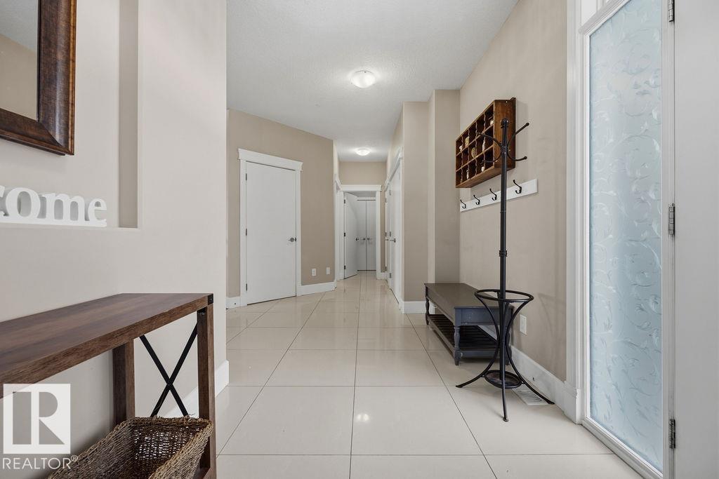 3128 58 AV NE - 14