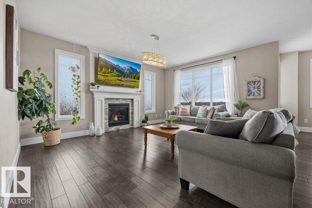 3128 58 AV NE - 20