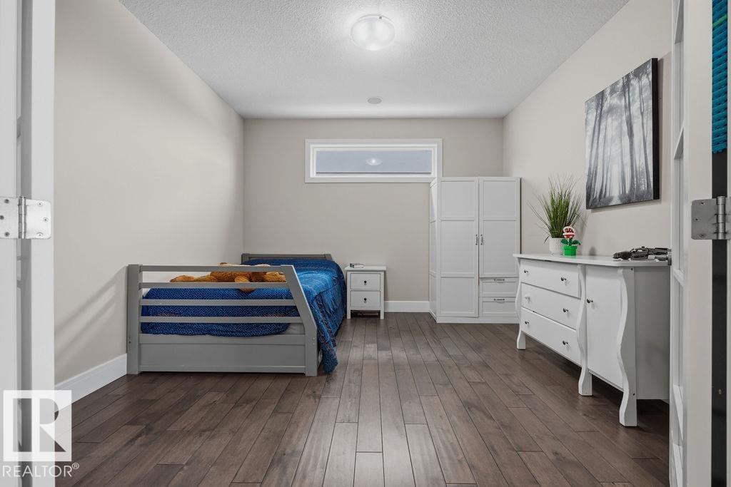 3128 58 AV NE - 16