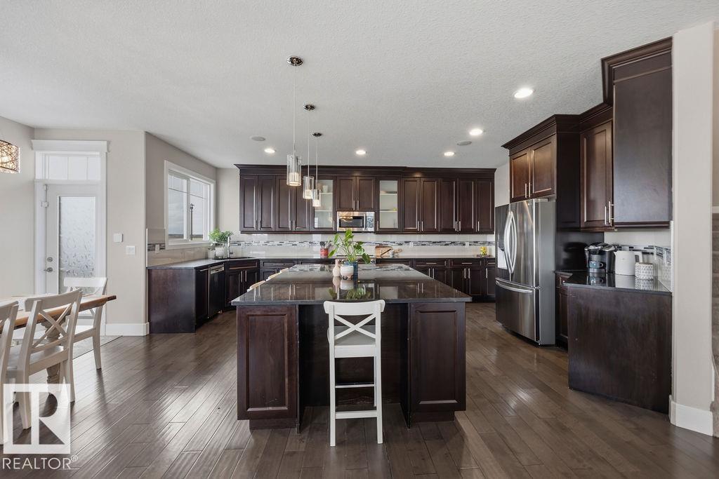 3128 58 AV NE - 27