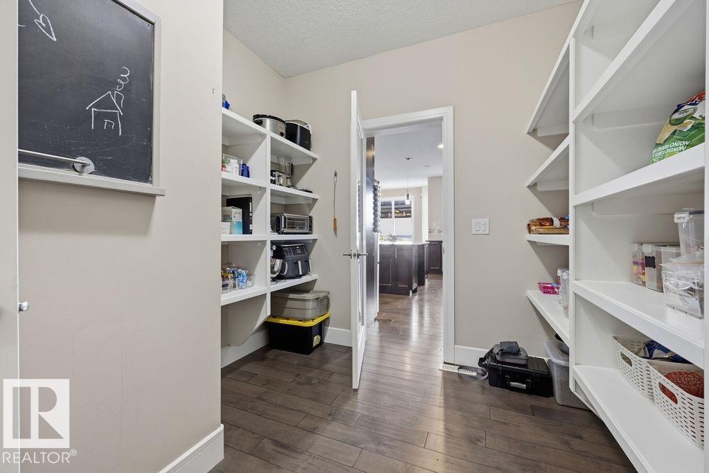 3128 58 AV NE - 37