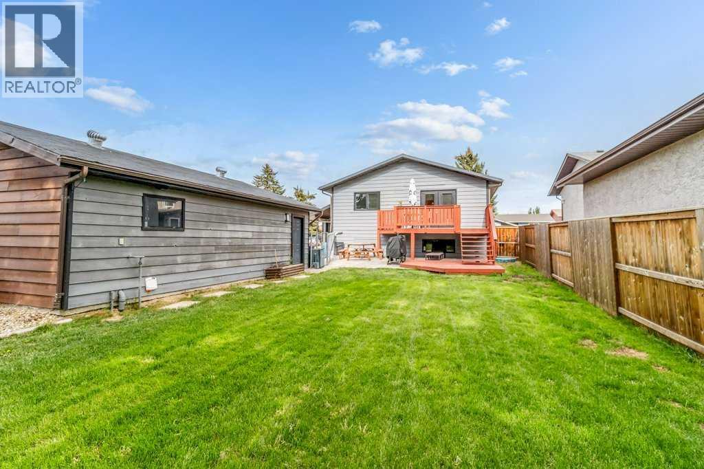 16 Willow Street — photo 40