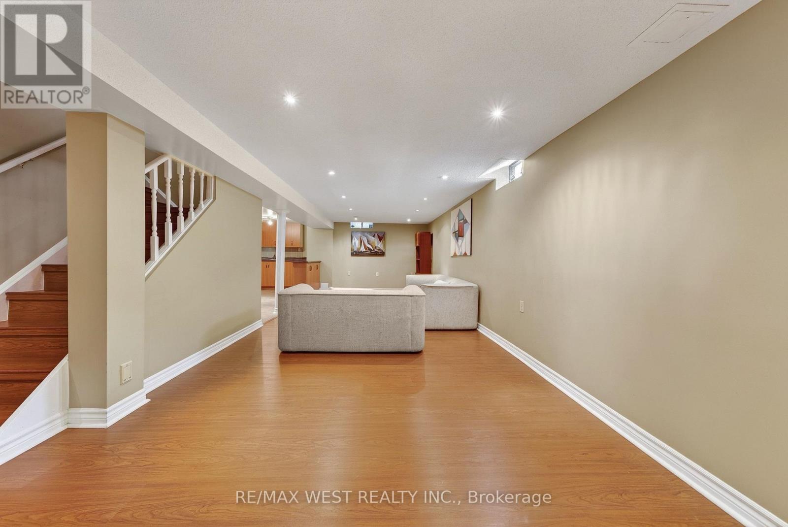 88 PALOMINO DRIVE - 35