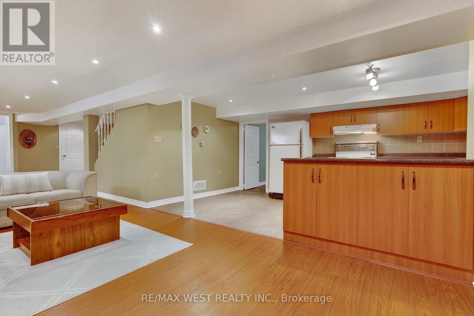 88 PALOMINO DRIVE - 38