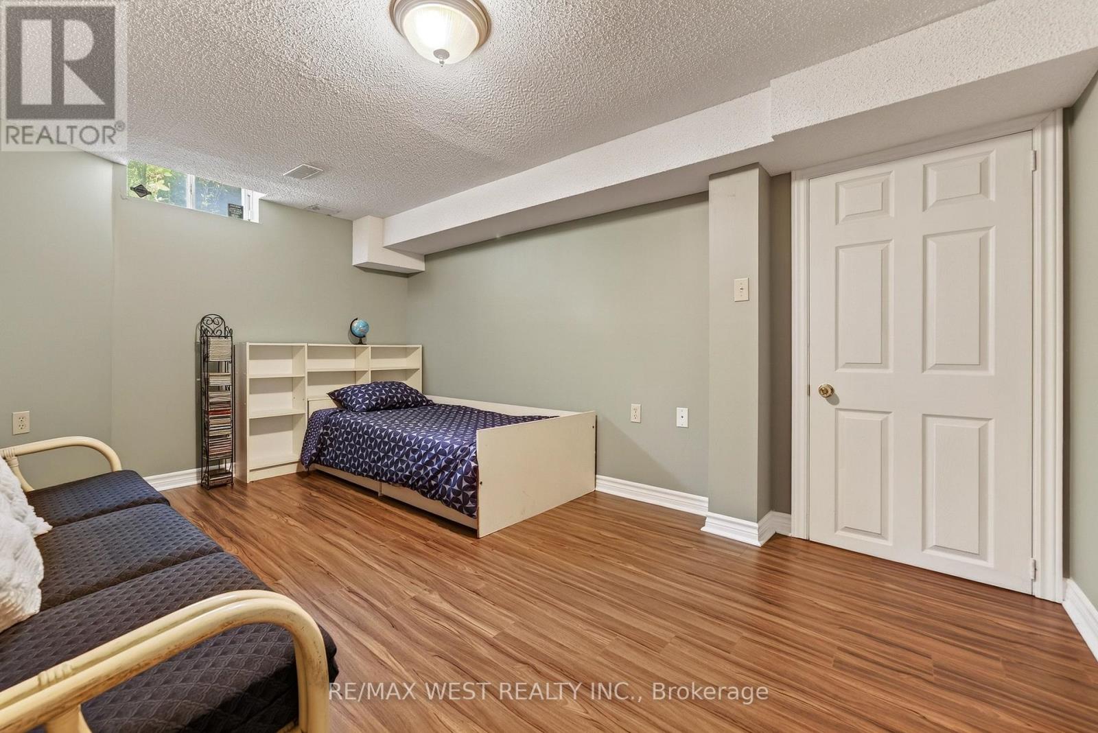 88 PALOMINO DRIVE - 40