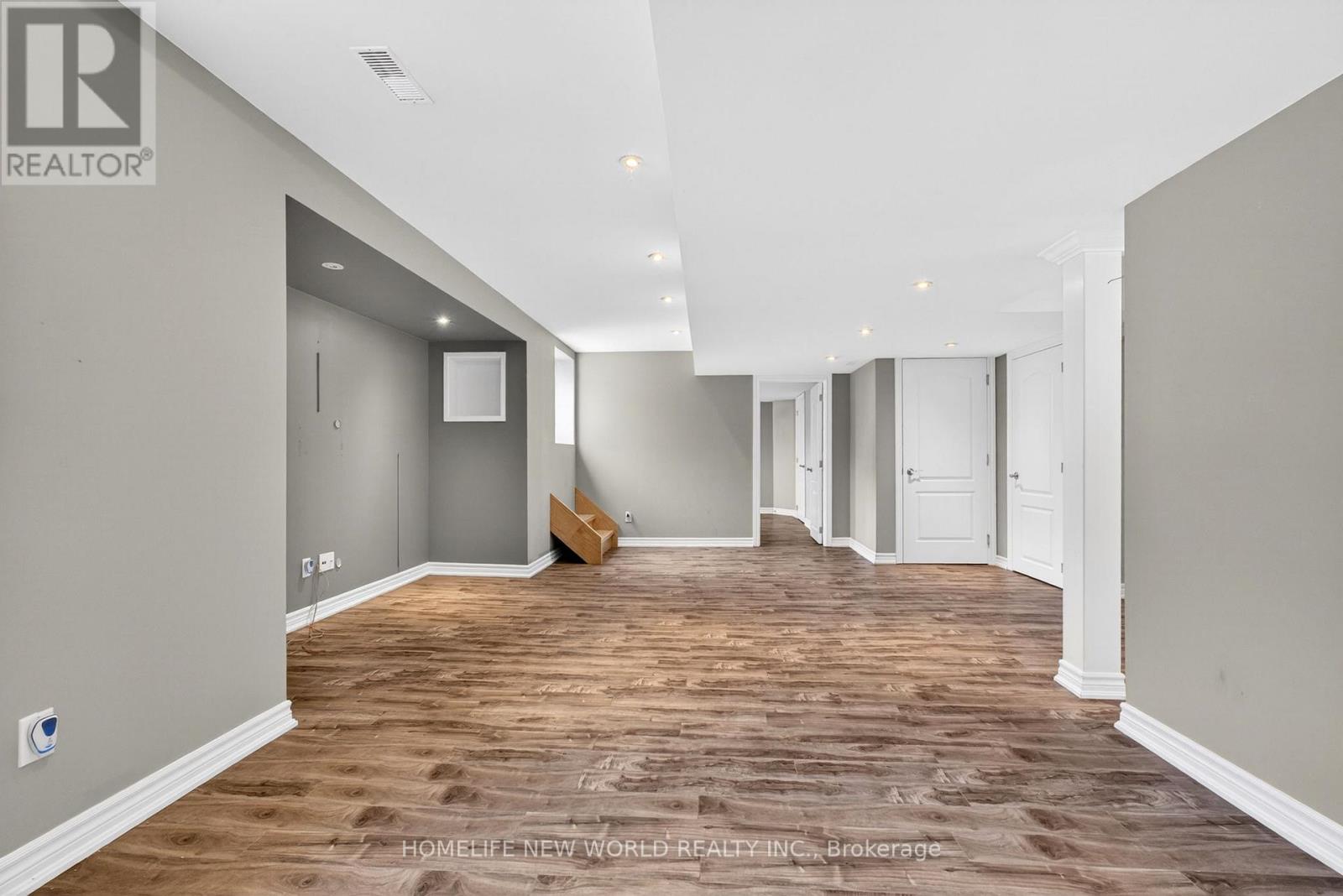 5313 LONGFORD DRIVE - 36