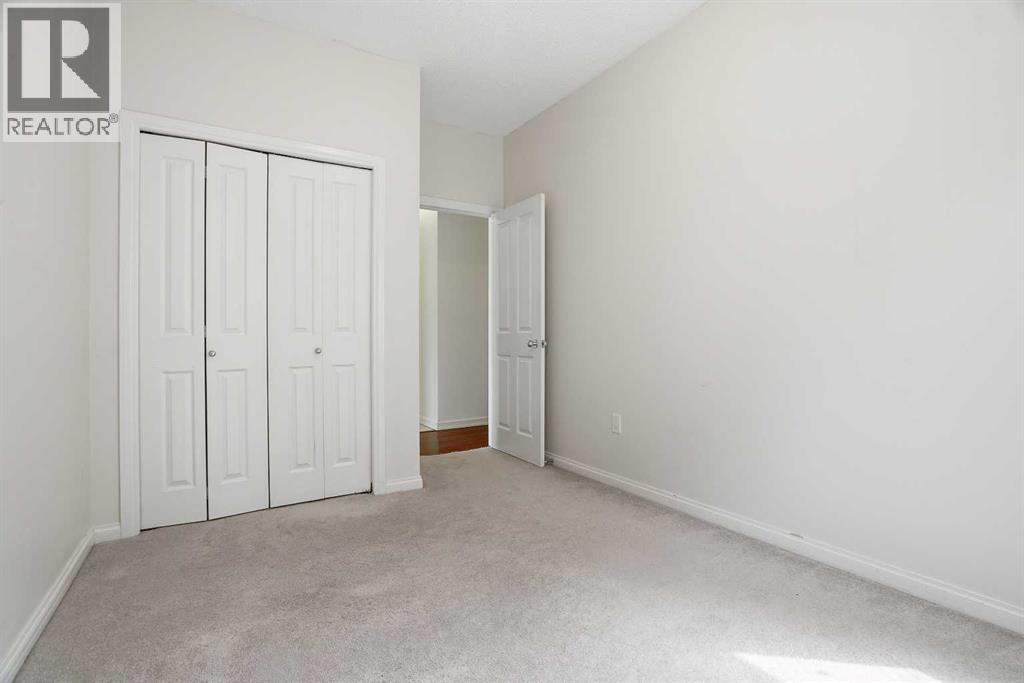 301, 44 6a Street NE — photo 30