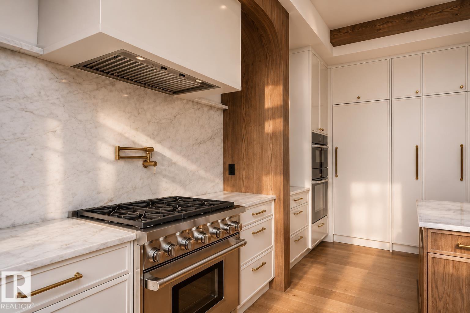 12 JARDIN PL, St. Albert