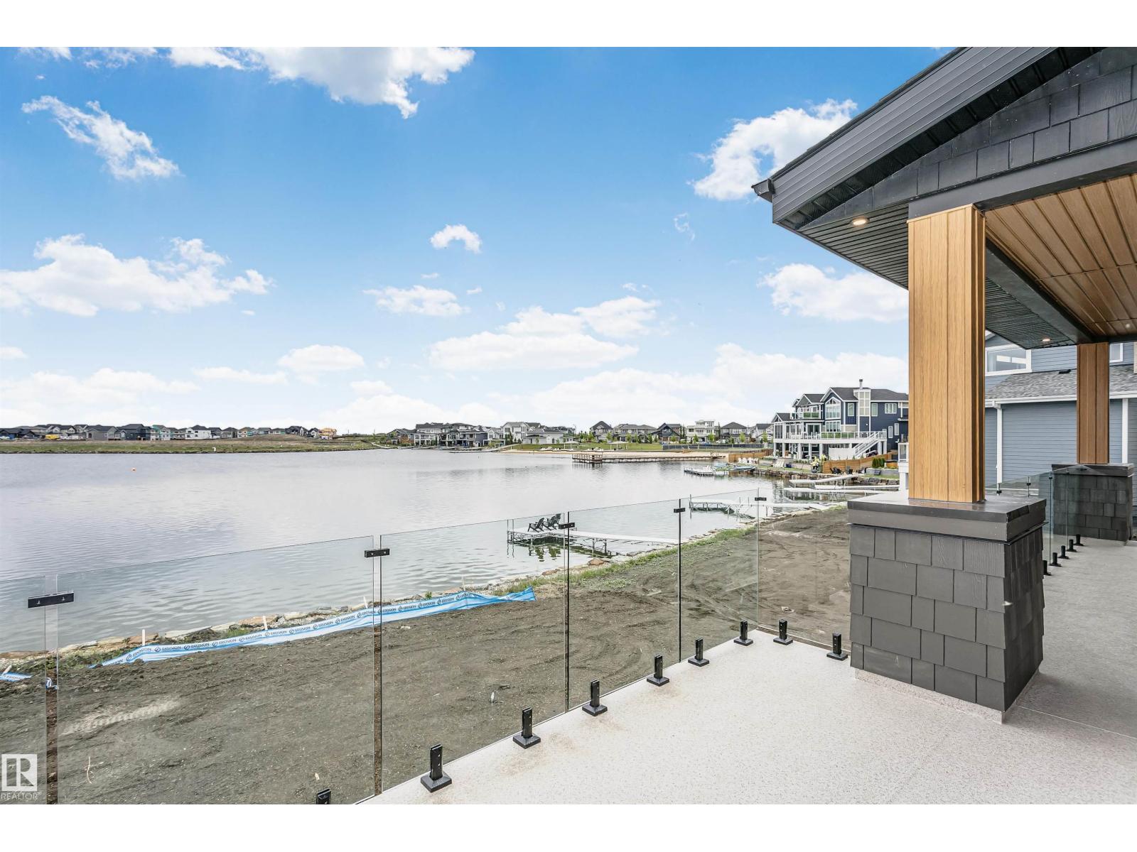 12 JARDIN PL, St. Albert