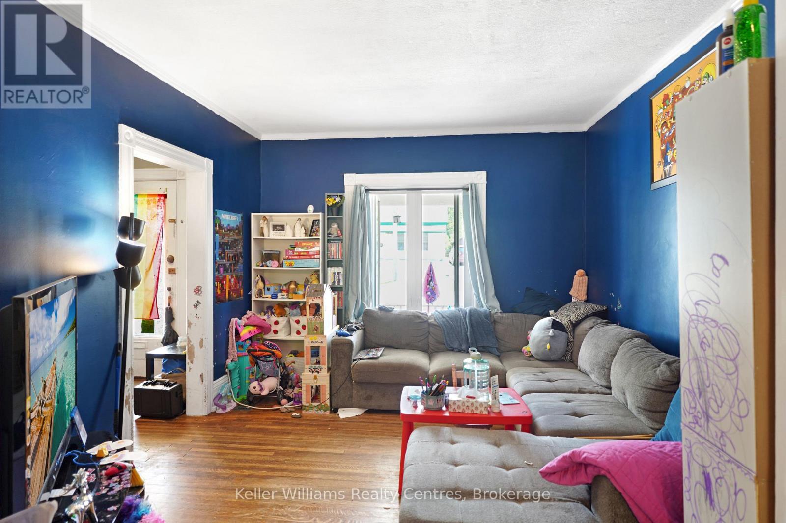 1318 3RD AVENUE E - 12