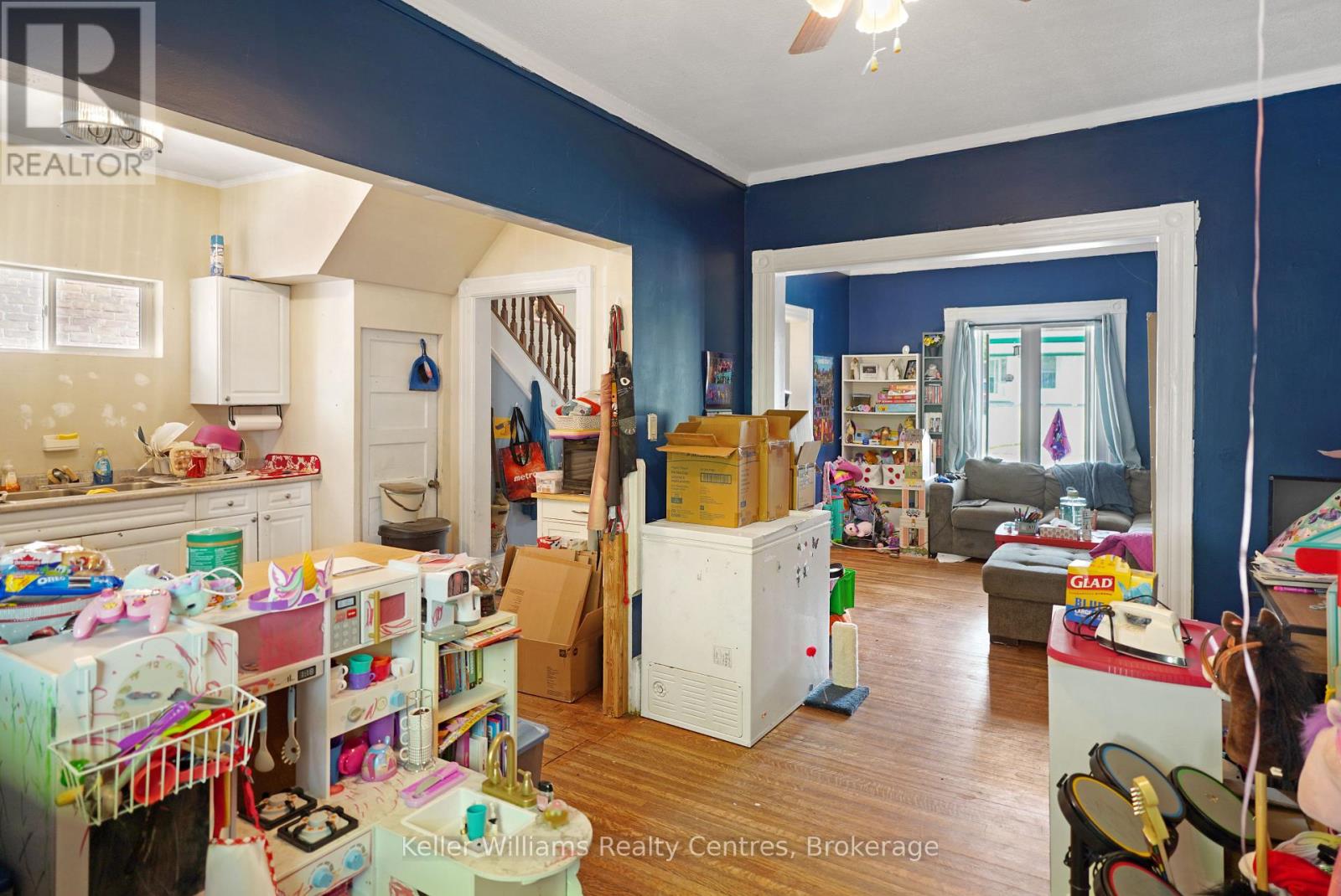 1318 3RD AVENUE E - 14