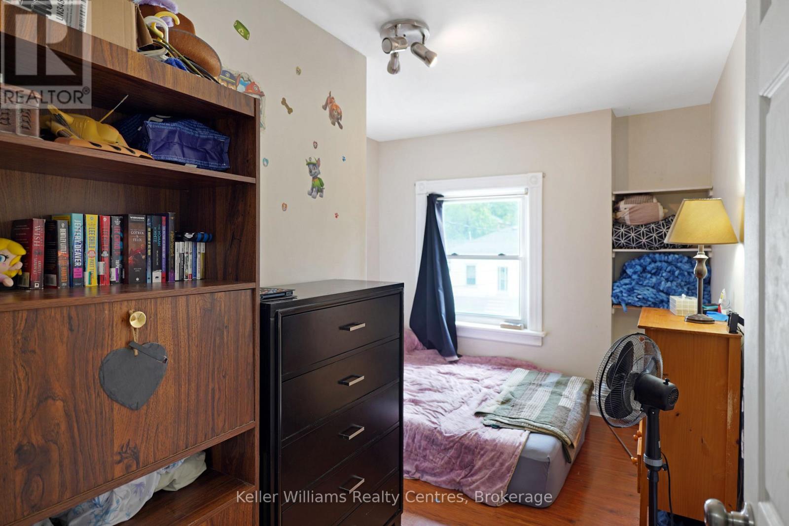 1318 3RD AVENUE E - 21