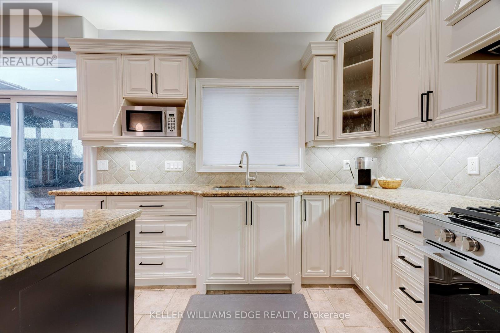 8036 SHERIDAN COURT - 10