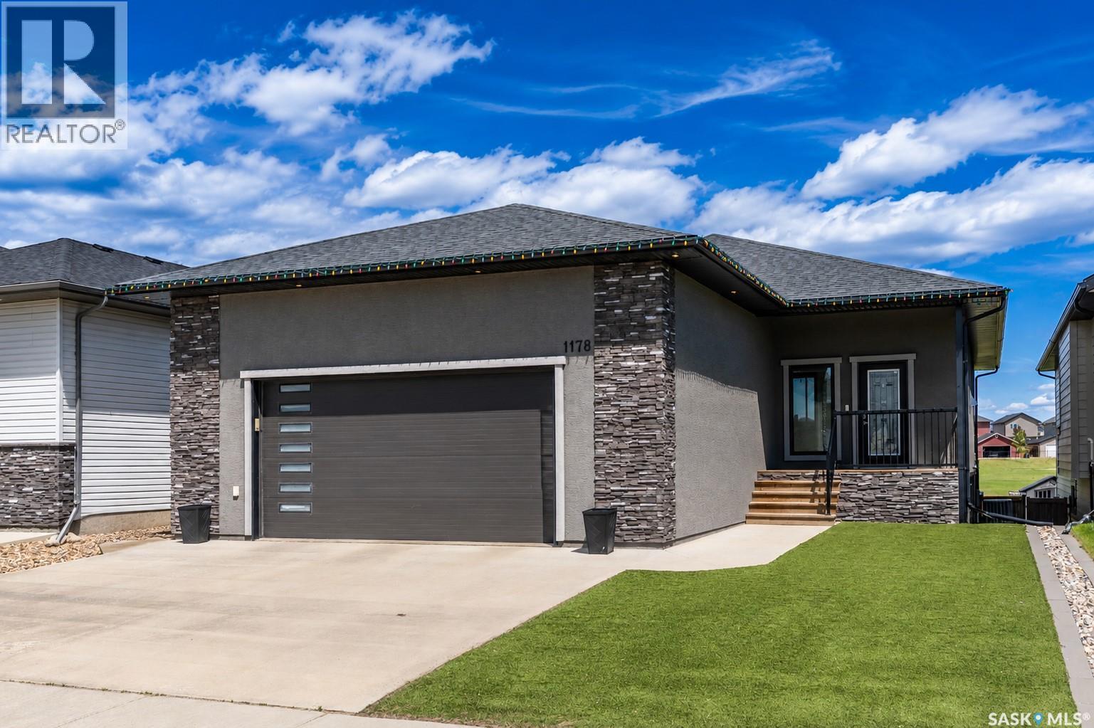 1178 Meier DRIVE - 2