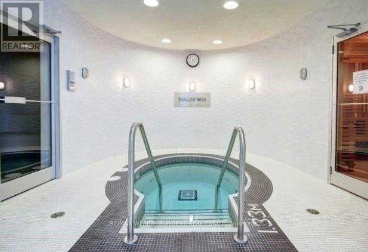 #1403 12 YORK STREET - 13