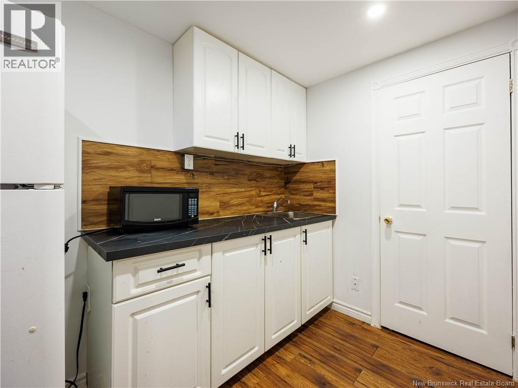 72 Martindale Drive - 27