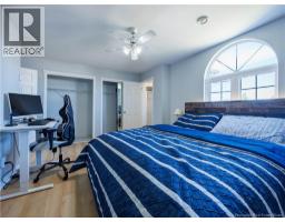 72 Martindale Drive, photo 16
