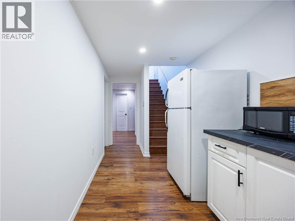 72 Martindale Drive - 28