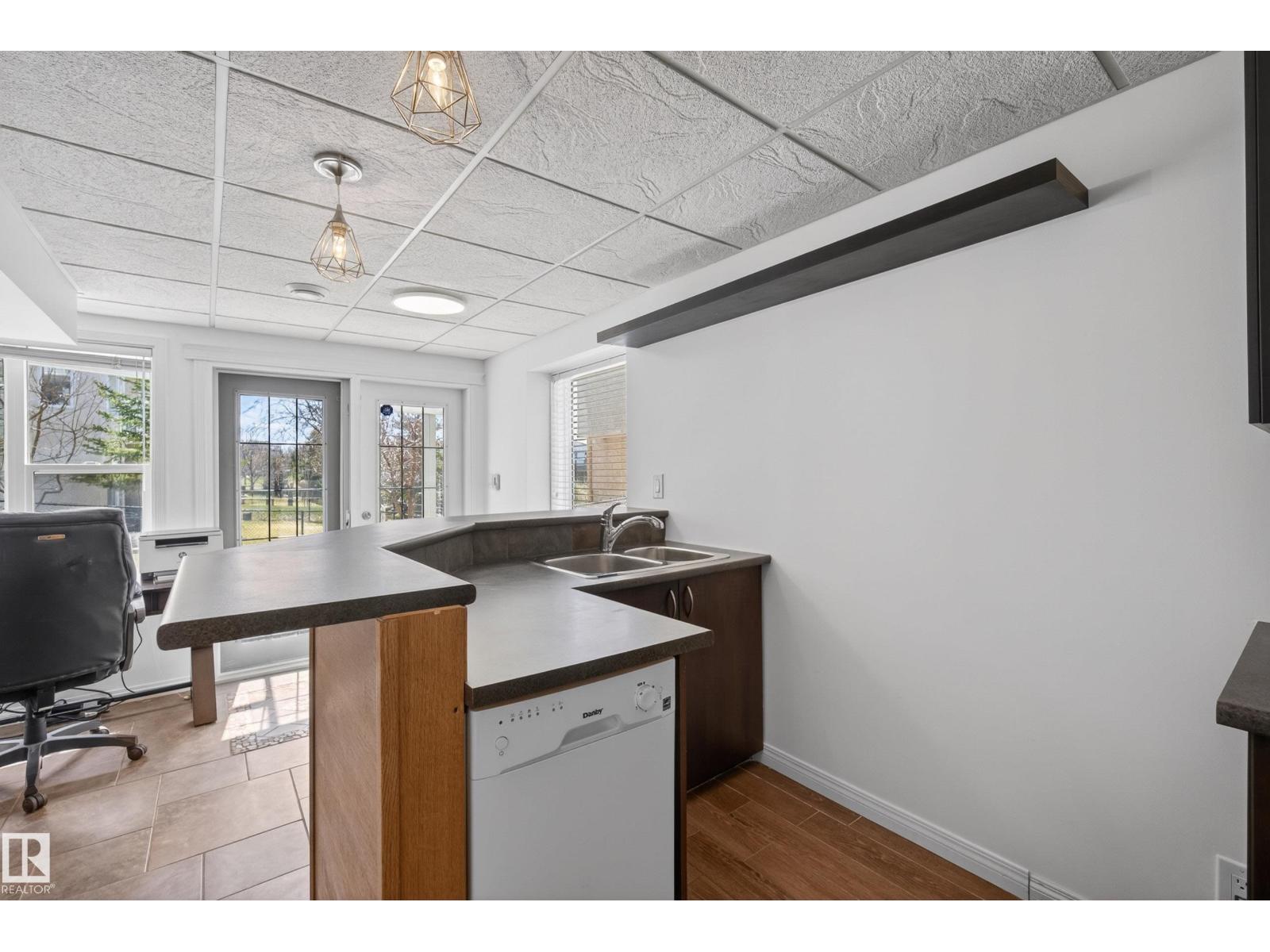 10807 6 AV SW — photo 41