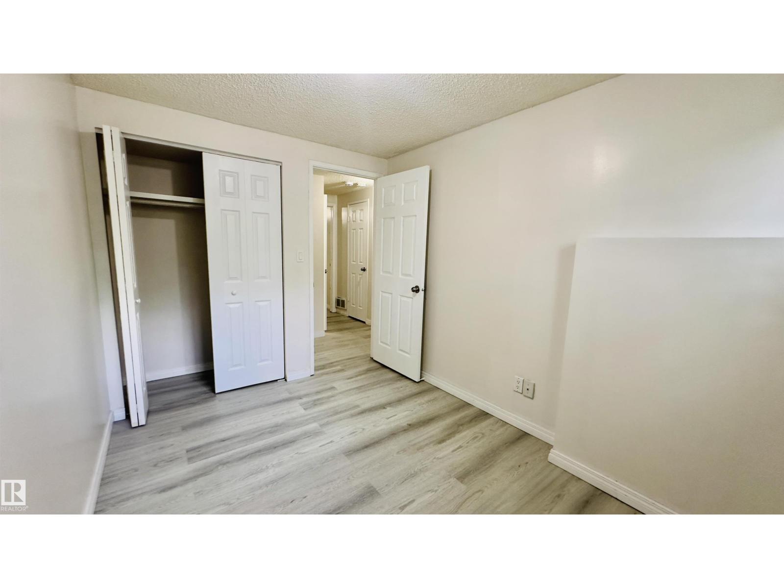 3609 43 AV NW — photo 11