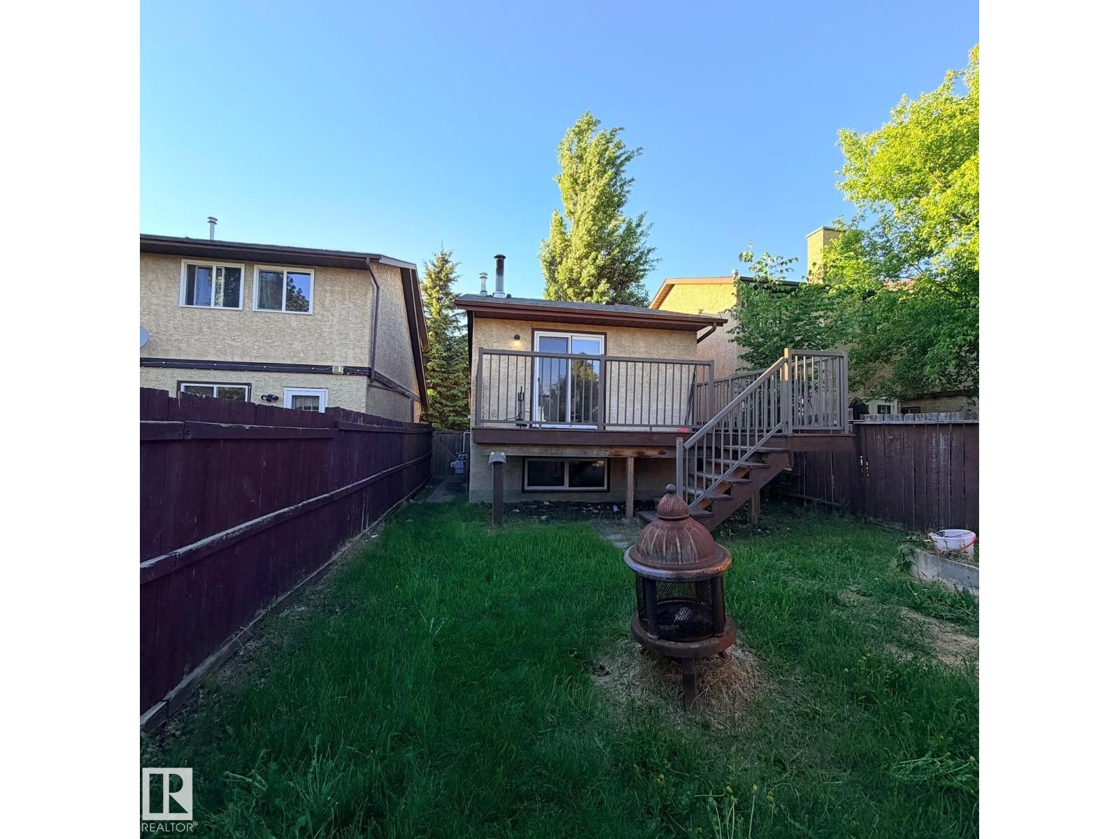 3609 43 AV NW — photo 25