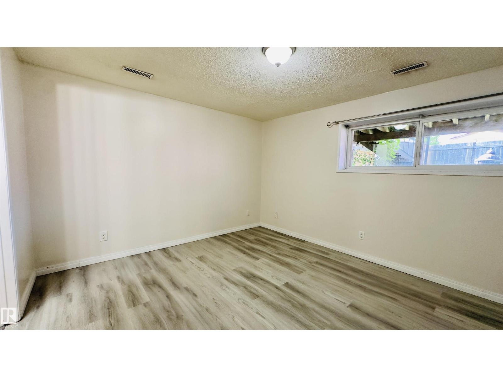 3609 43 AV NW - photo 4