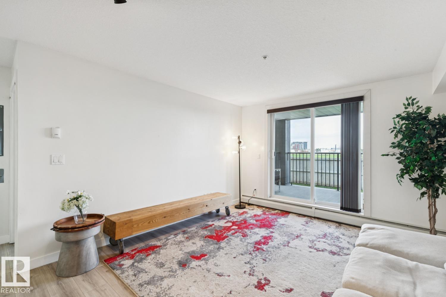 #126 920 156 ST NW NW - 6