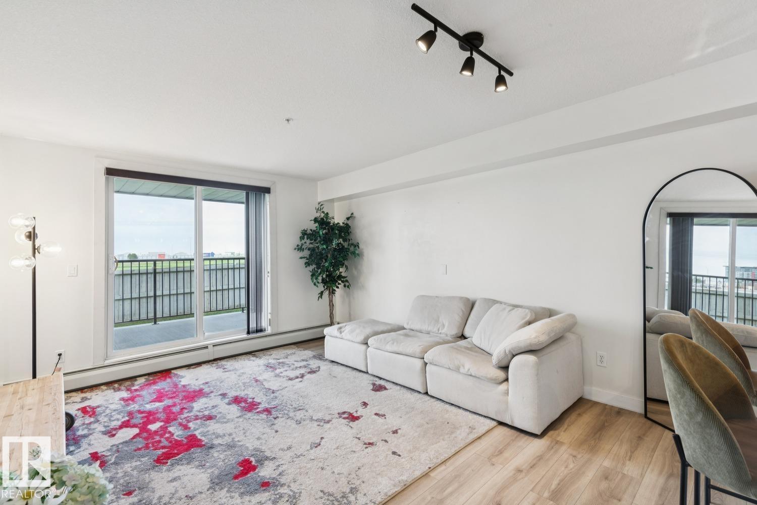 #126 920 156 ST NW NW - 7